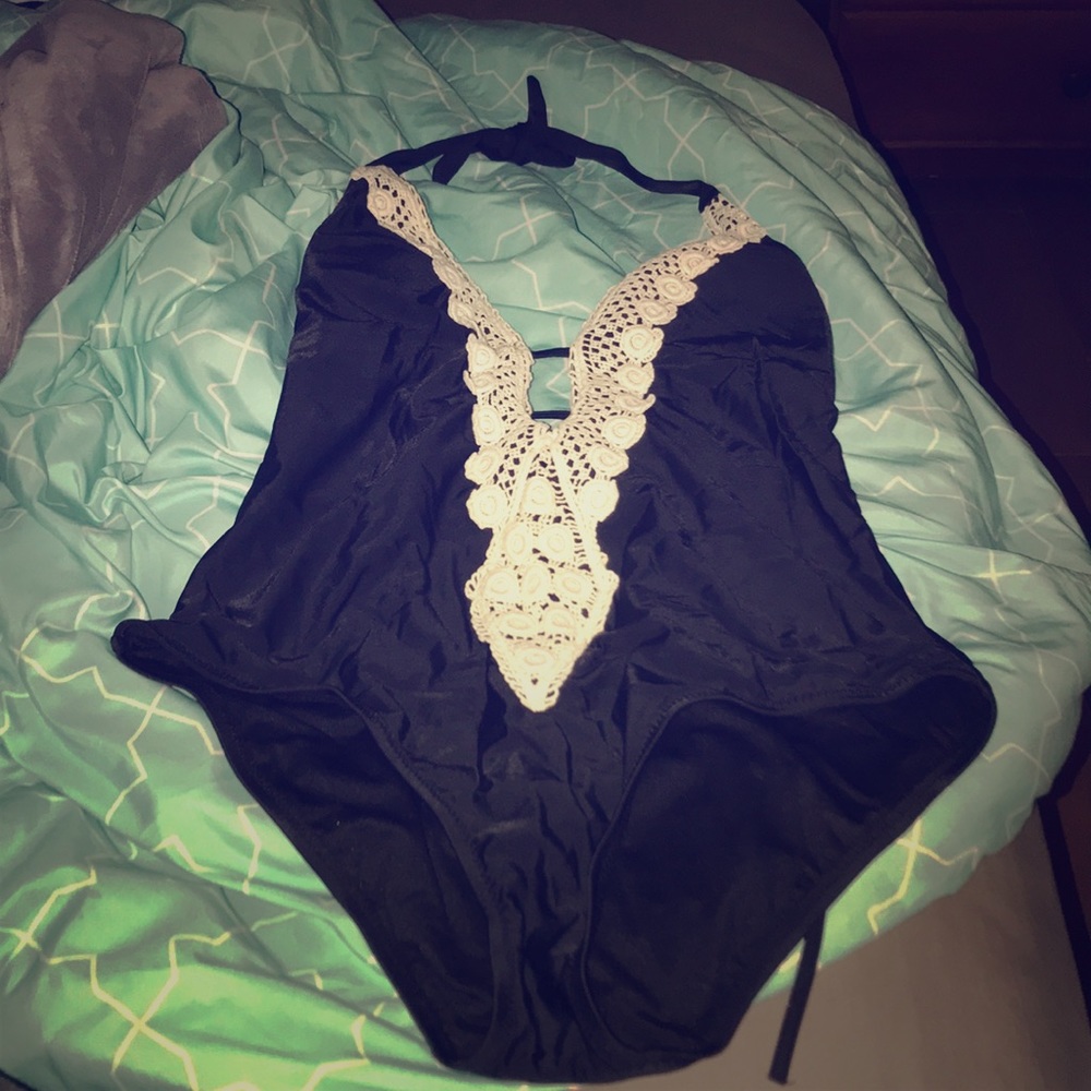 Low cut one piece